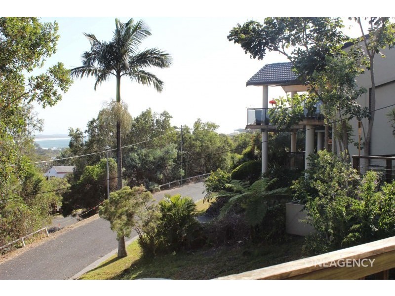 18 Noongah Terrace, Crescent Head NSW 2440