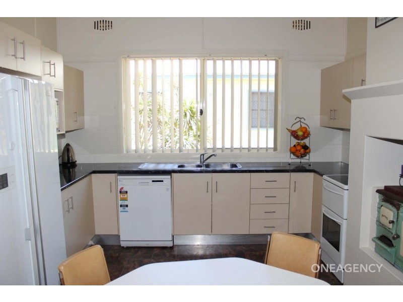 51 Clarence Ryan Avenue, West Kempsey NSW 2440