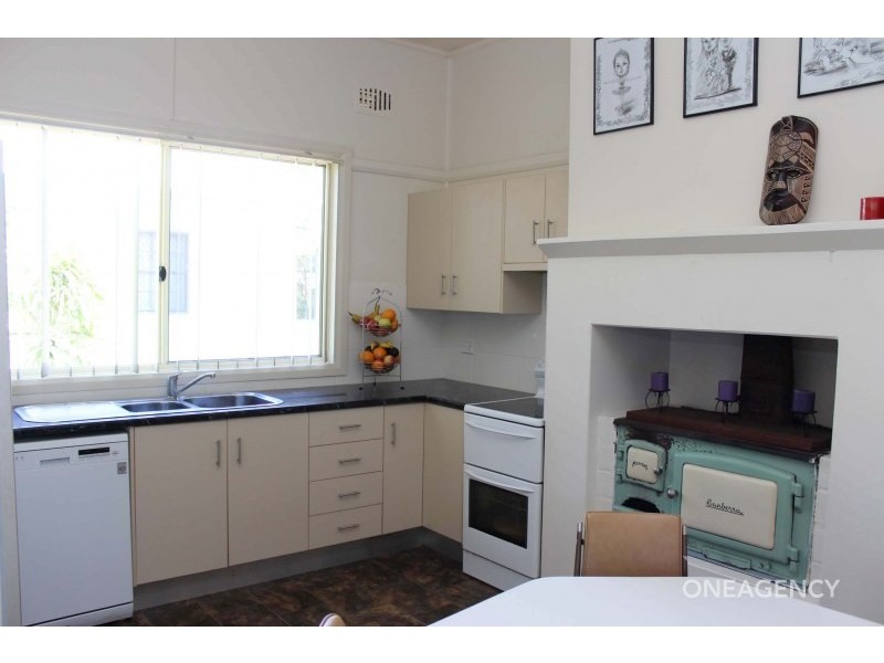 51 Clarence Ryan Avenue, West Kempsey NSW 2440