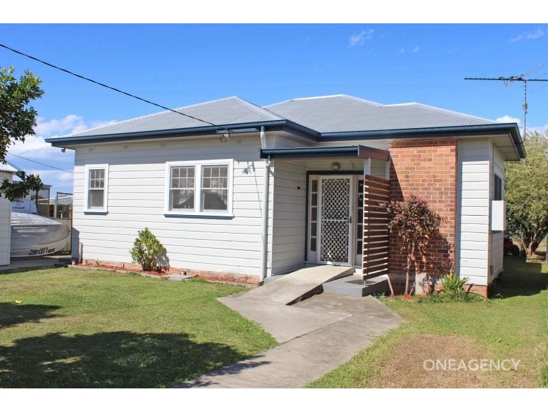 17 Russell Avenue, Smithtown NSW 2440