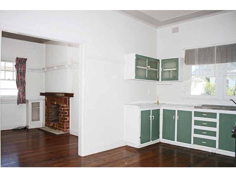 17 Russell Avenue, Smithtown NSW 2440