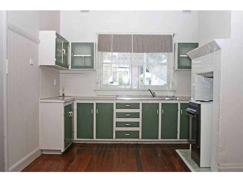 17 Russell Avenue, Smithtown NSW 2440