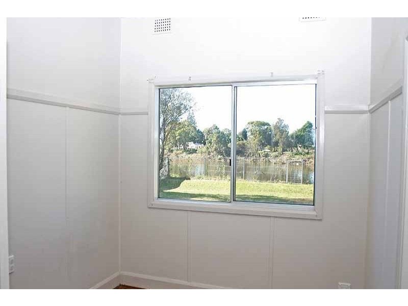 17 Russell Avenue, Smithtown NSW 2440