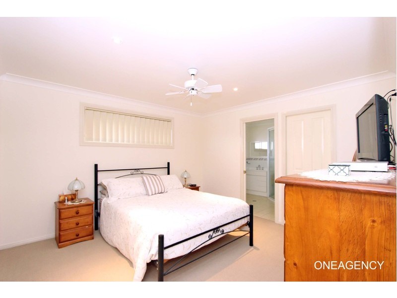 8 Queen Street, Greenhill NSW 2440