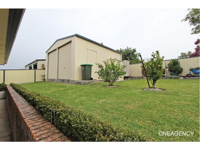 8 Queen Street, Greenhill NSW 2440