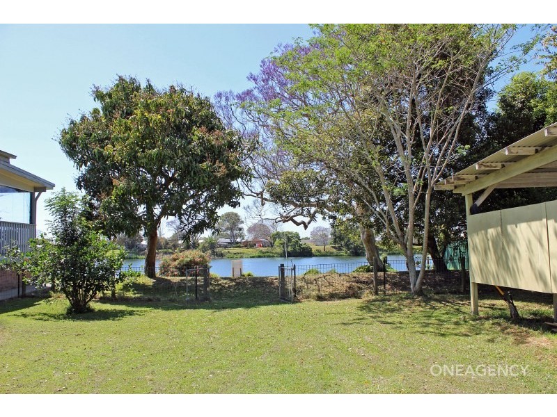 4 Vincent Avenue, Smithtown NSW 2440