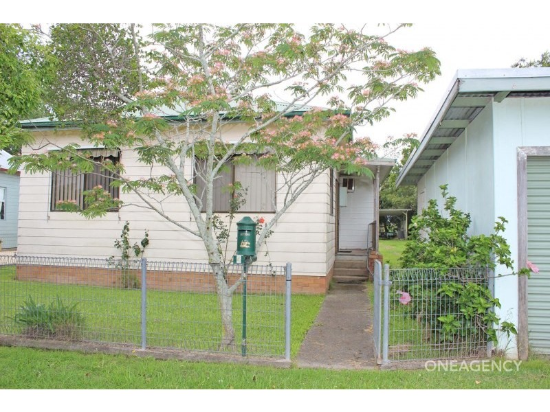 4 Vincent Avenue, Smithtown NSW 2440