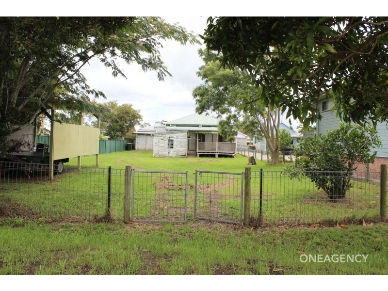 4 Vincent Avenue, Smithtown NSW 2440