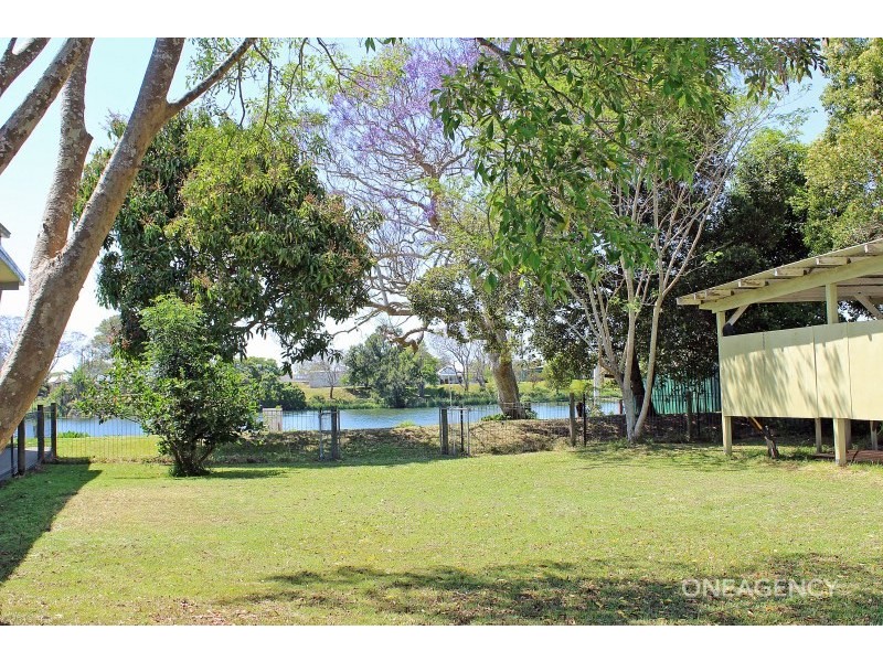 4 Vincent Avenue, Smithtown NSW 2440