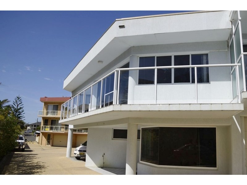 11/12 Paragon Avenue, South West Rocks NSW 2431