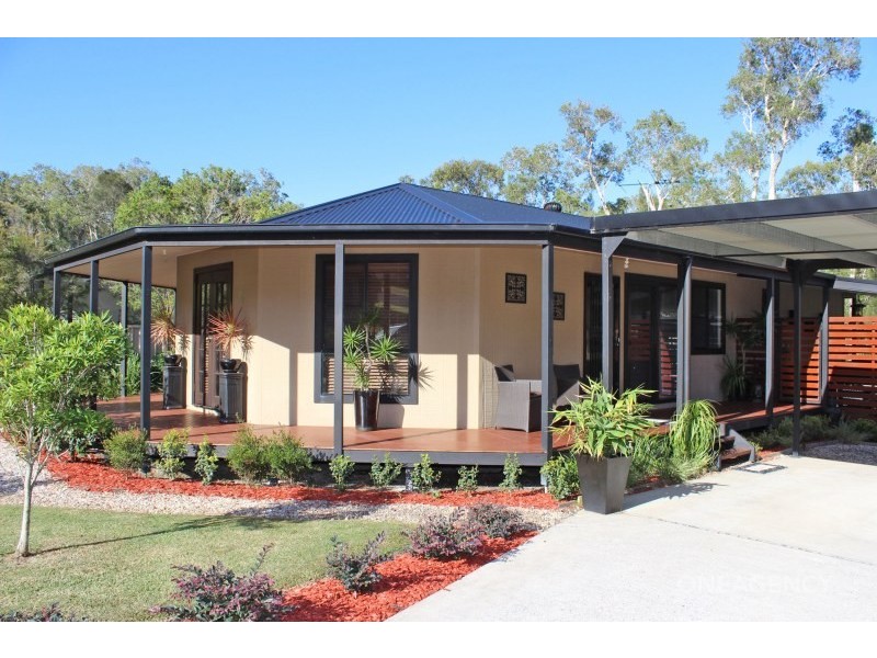 23 Charles Parry Place, Crescent Head NSW 2440