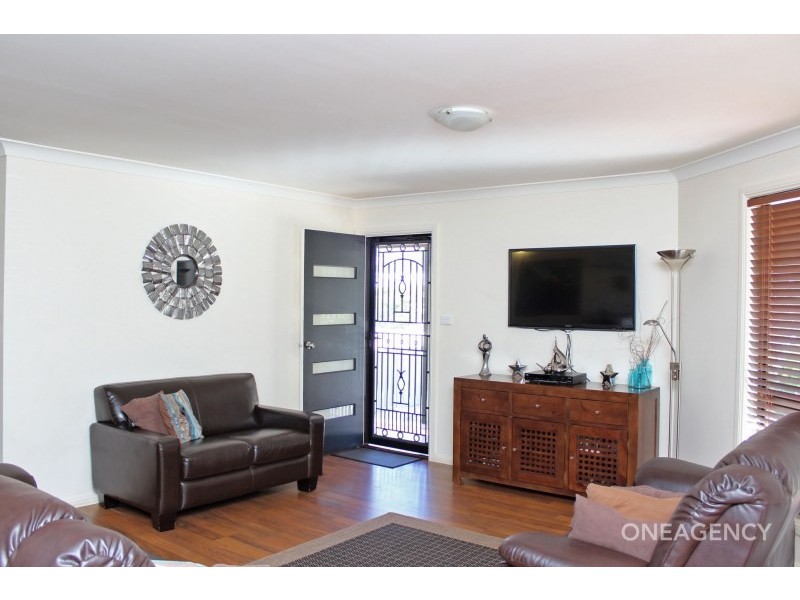 23 Charles Parry Place, Crescent Head NSW 2440