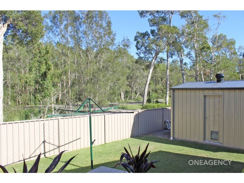 23 Charles Parry Place, Crescent Head NSW 2440
