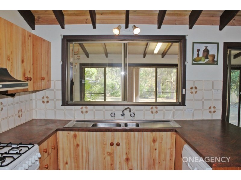 33 Hillview Drive, Aldavilla NSW 2440