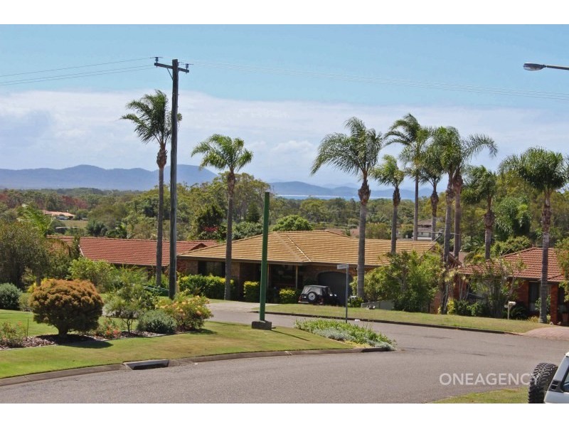 4 Rafferty Crescent, South West Rocks NSW 2431