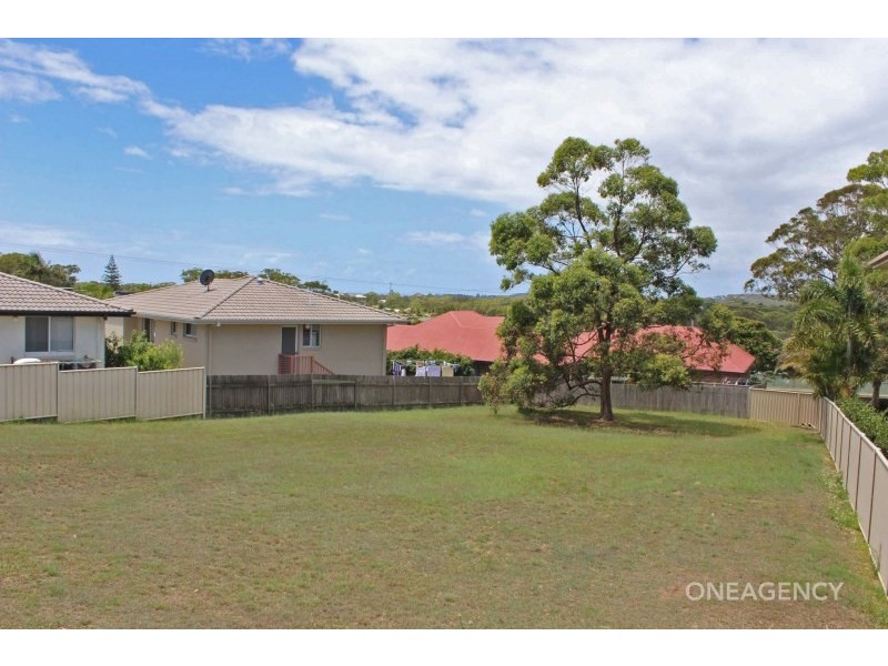 4 Rafferty Crescent, South West Rocks NSW 2431