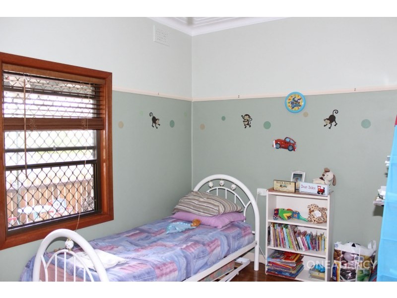 32 Broughton Street, West Kempsey NSW 2440