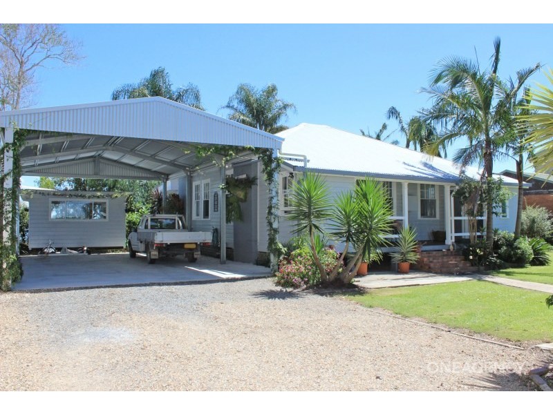 10 Kinchela Street, Gladstone NSW 2440