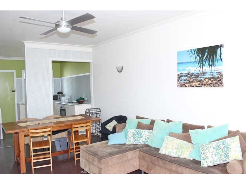34 Main Street, Crescent Head NSW 2440