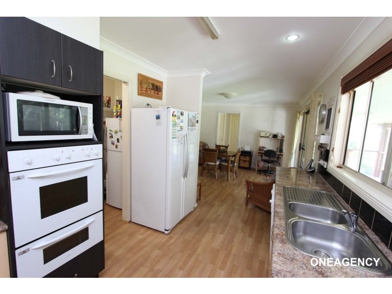 10 Haven Crescent, Aldavilla NSW 2440