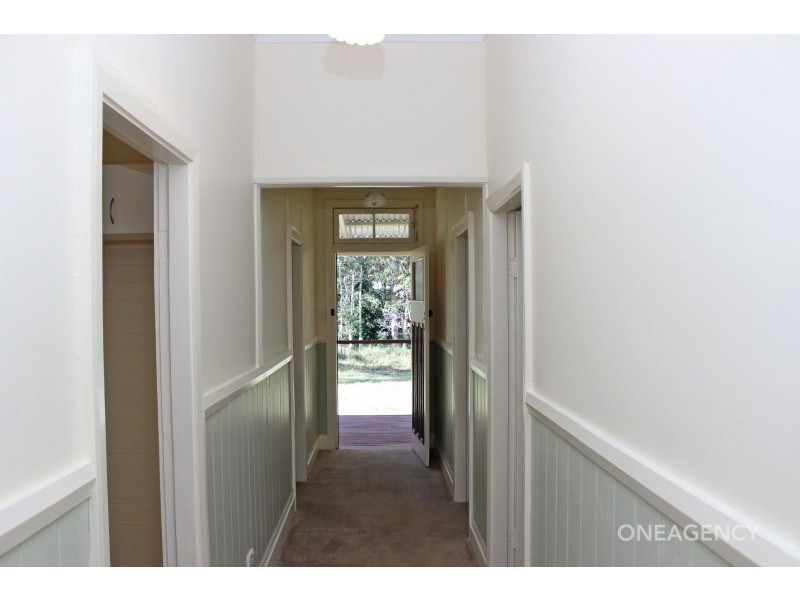 22 Hillview Drive, Yarravel NSW 2440