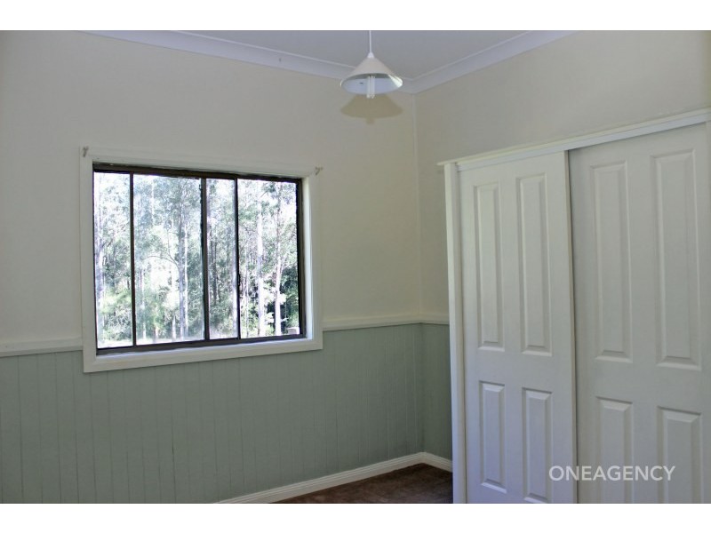 22 Hillview Drive, Yarravel NSW 2440