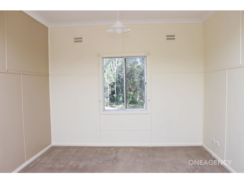 22 Hillview Drive, Yarravel NSW 2440