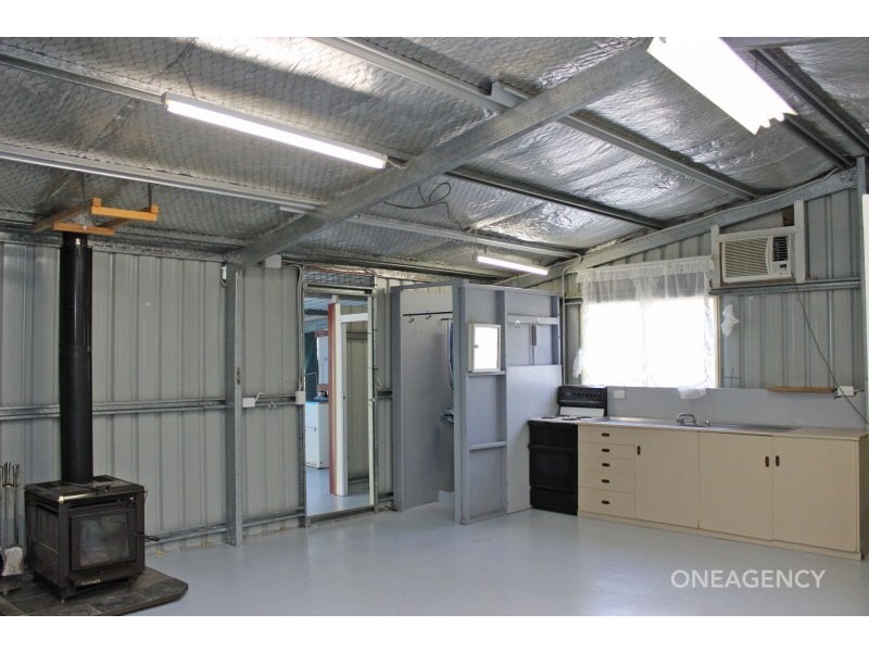 22 Hillview Drive, Yarravel NSW 2440