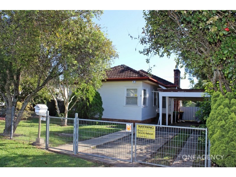 6 Yarravel Street, South Kempsey NSW 2440