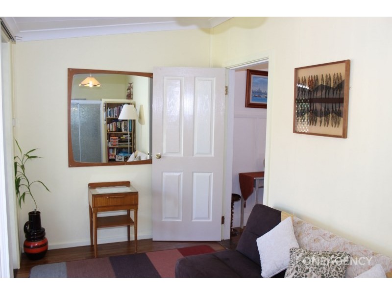 9 Wide Street, West Kempsey NSW 2440