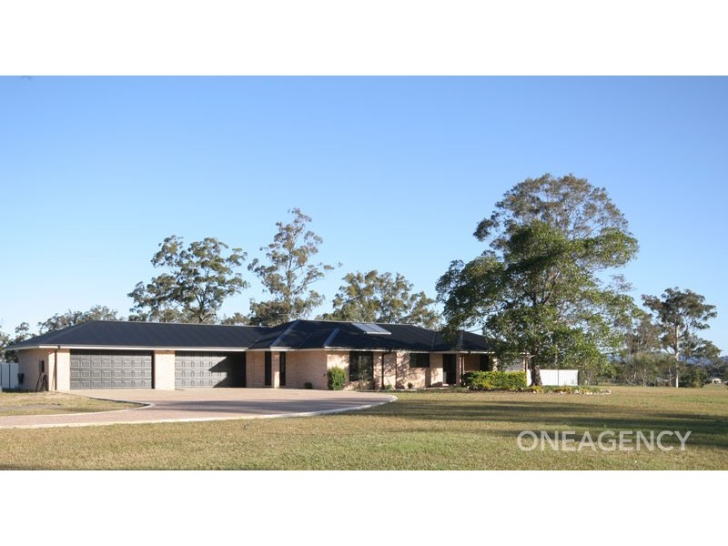 8 Wattle Place, Yarravel NSW 2440