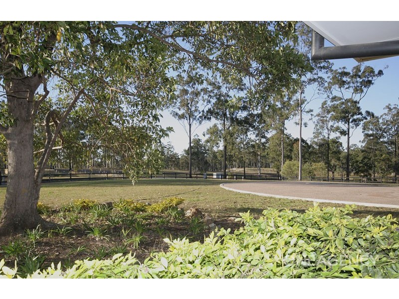 8 Wattle Place, Yarravel NSW 2440