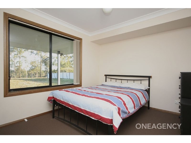 8 Wattle Place, Yarravel NSW 2440