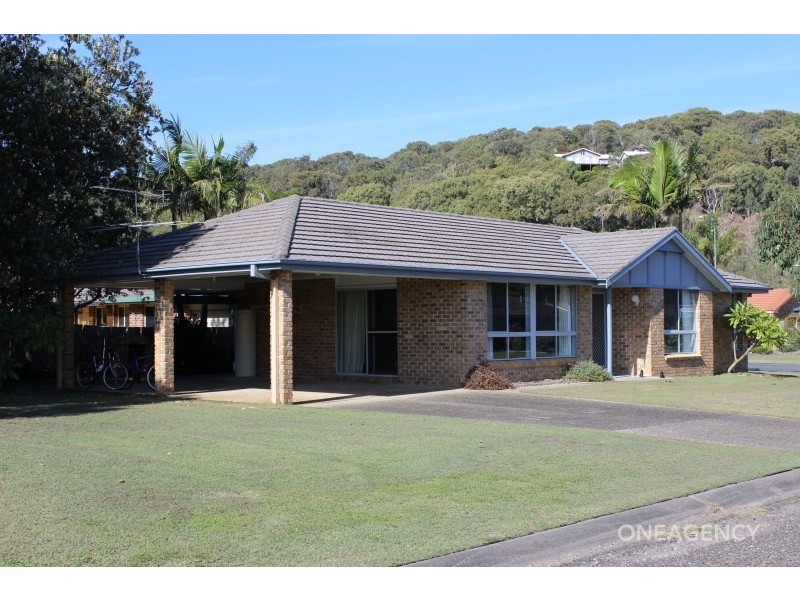 1 Schnapper Close, Hat Head NSW 2440