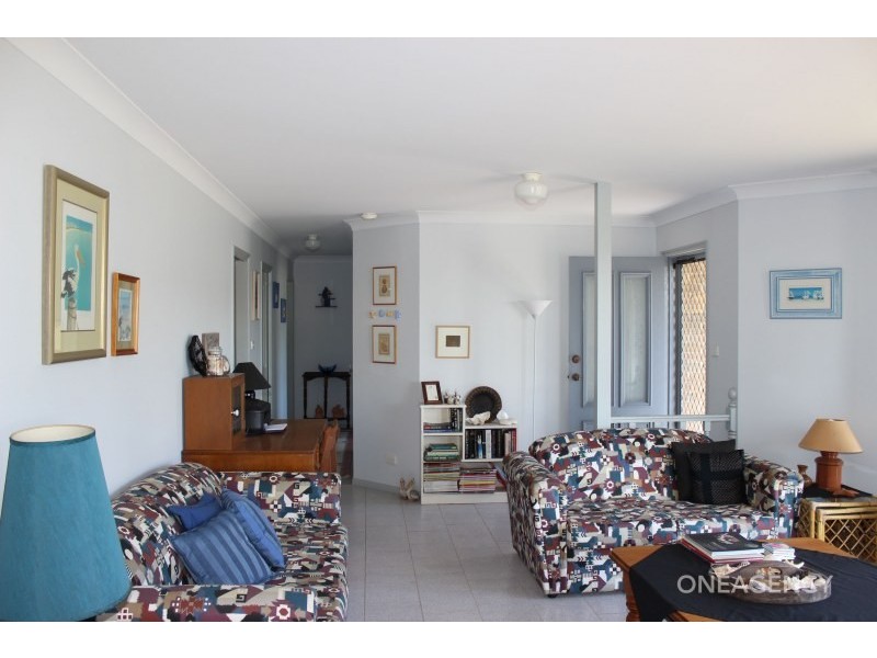 1 Schnapper Close, Hat Head NSW 2440