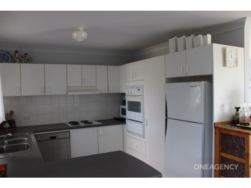 1 Schnapper Close, Hat Head NSW 2440