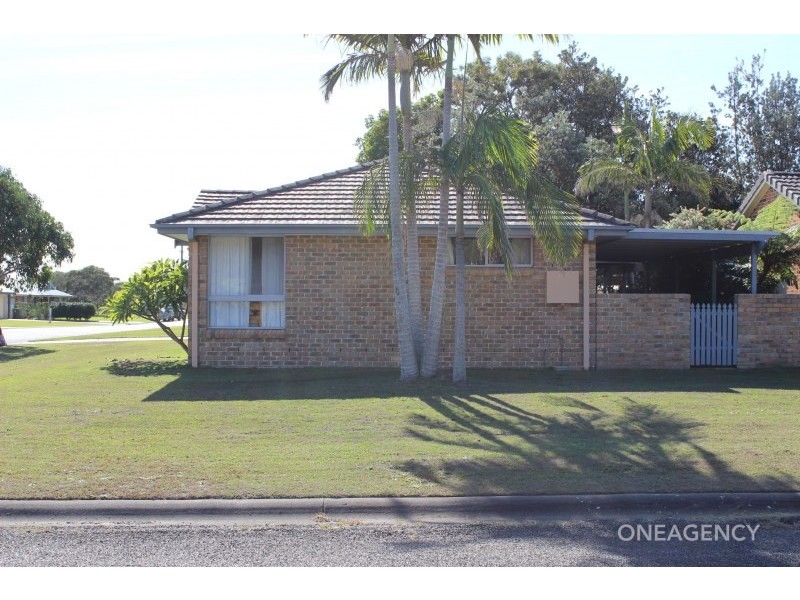 1 Schnapper Close, Hat Head NSW 2440