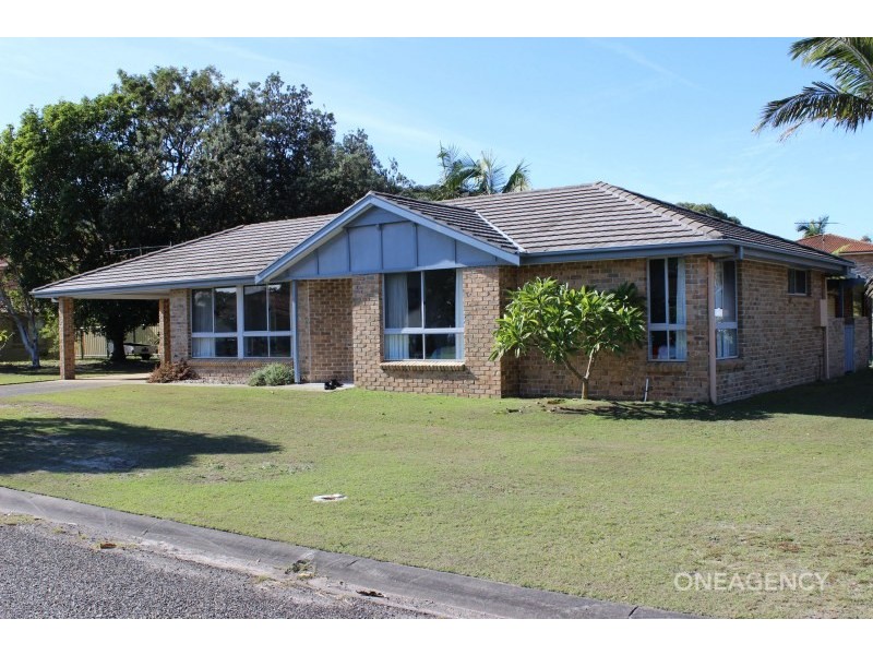 1 Schnapper Close, Hat Head NSW 2440
