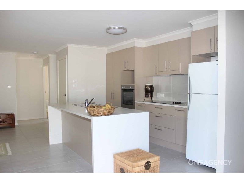 2/6 Blue Wren Close, Port Macquarie NSW 2444