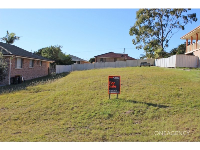 13 Rafferty Crescent, South West Rocks NSW 2431