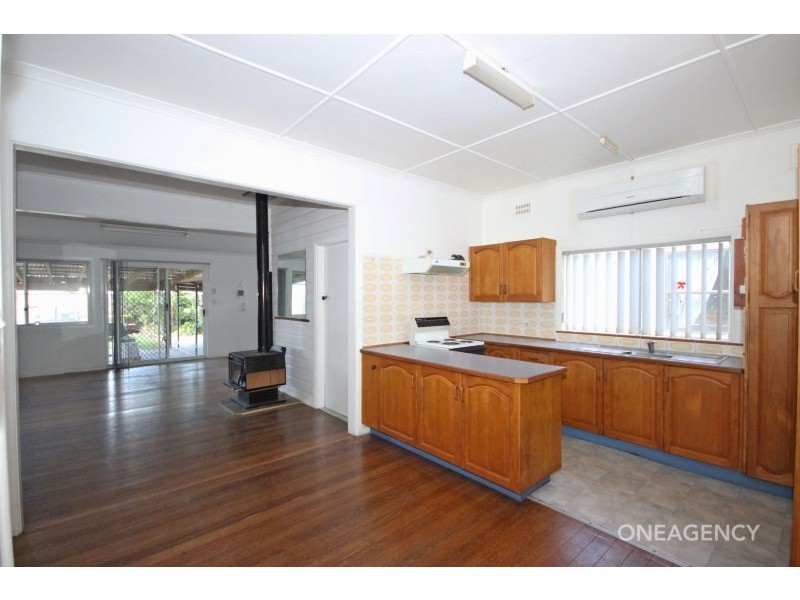 13 Park Avenue, West Kempsey NSW 2440