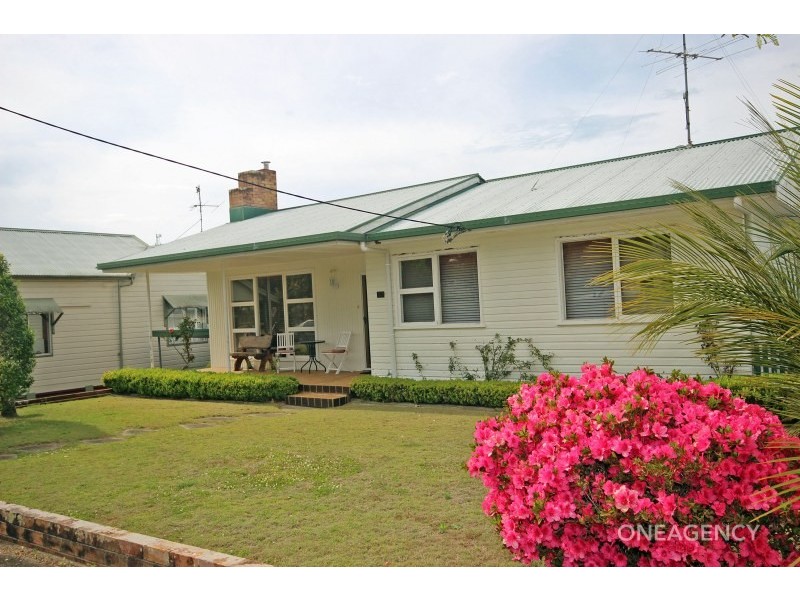 33 Wide Street, West Kempsey NSW 2440