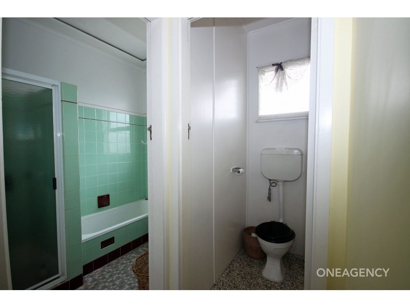 33 Wide Street, West Kempsey NSW 2440