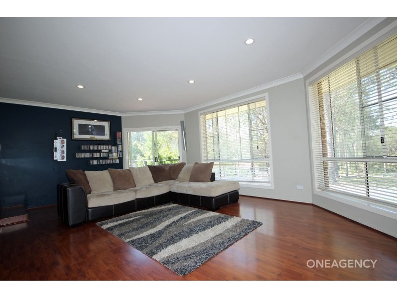 24 Hillview Drive, Yarravel NSW 2440