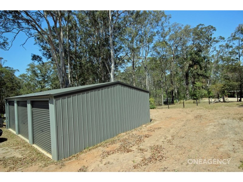 24 Hillview Drive, Yarravel NSW 2440