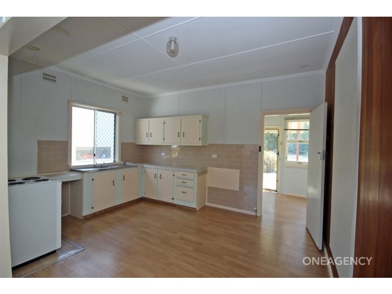 34 Nicholson Street, South Kempsey NSW 2440