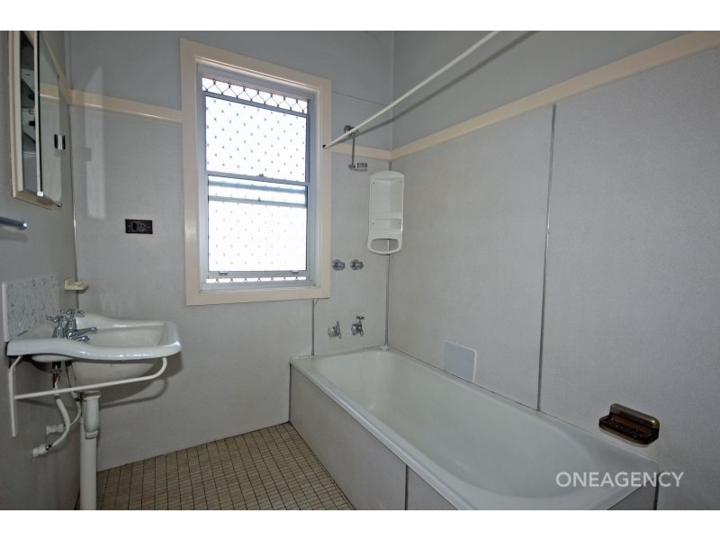 34 Nicholson Street, South Kempsey NSW 2440