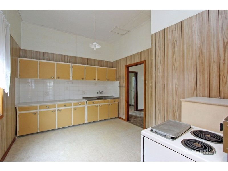 37 Wide Street, West Kempsey NSW 2440