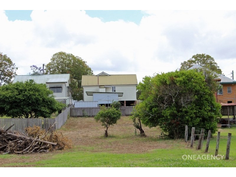 37 Wide Street, West Kempsey NSW 2440