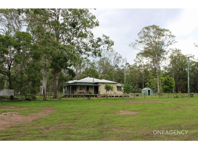 2 Silverwood Avenue, Temagog NSW 2440